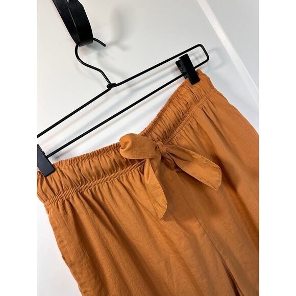 Evereve Women's Shane Tie Waist Flat Front Pull-On Shorts Vacation Burnt Gold S - Picture 3 of 9